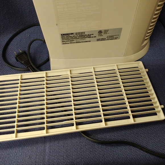 Oreck Air Tower Purifier Model  WK17500QPC 3-Speed Portable HEPA Filtration USED - Picture 9 of 14